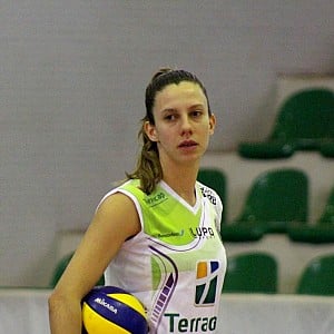 Macris Carneiro - Free pics, galleries & more at Babepedia